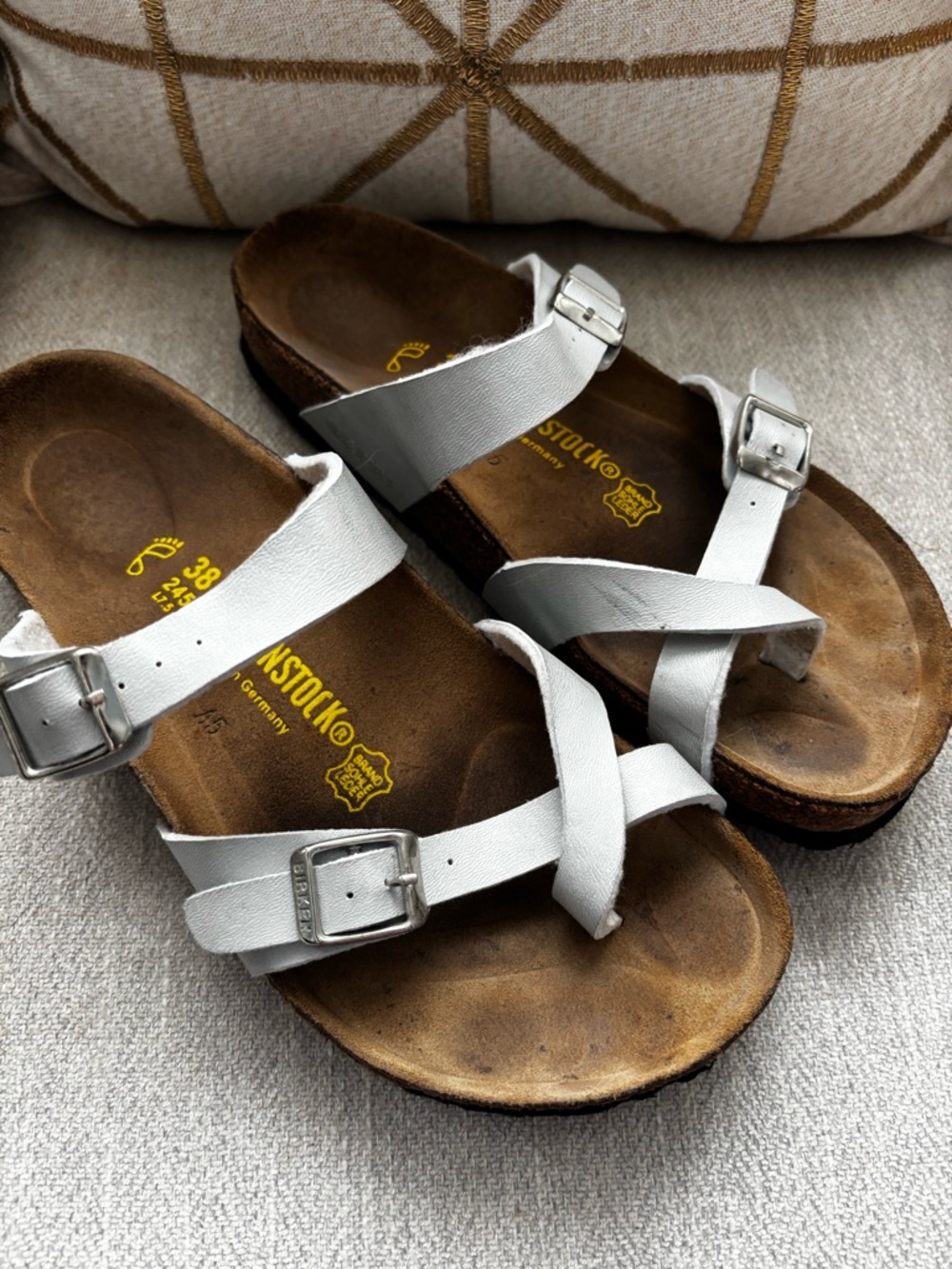 Birkenstock Vegan silver Crisscross Sandals
